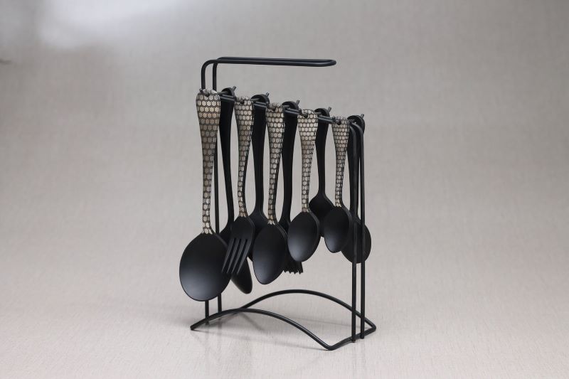 Stainless Steel Black Coated 29pcs Cutlery Set Design Diamond