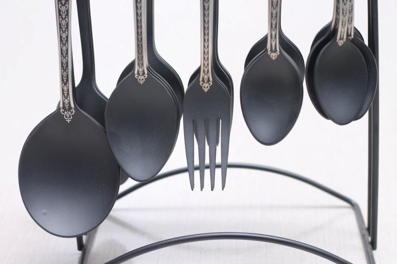 Stainless Steel Black Coated 29pcs Cutlery Set Design Full Floral