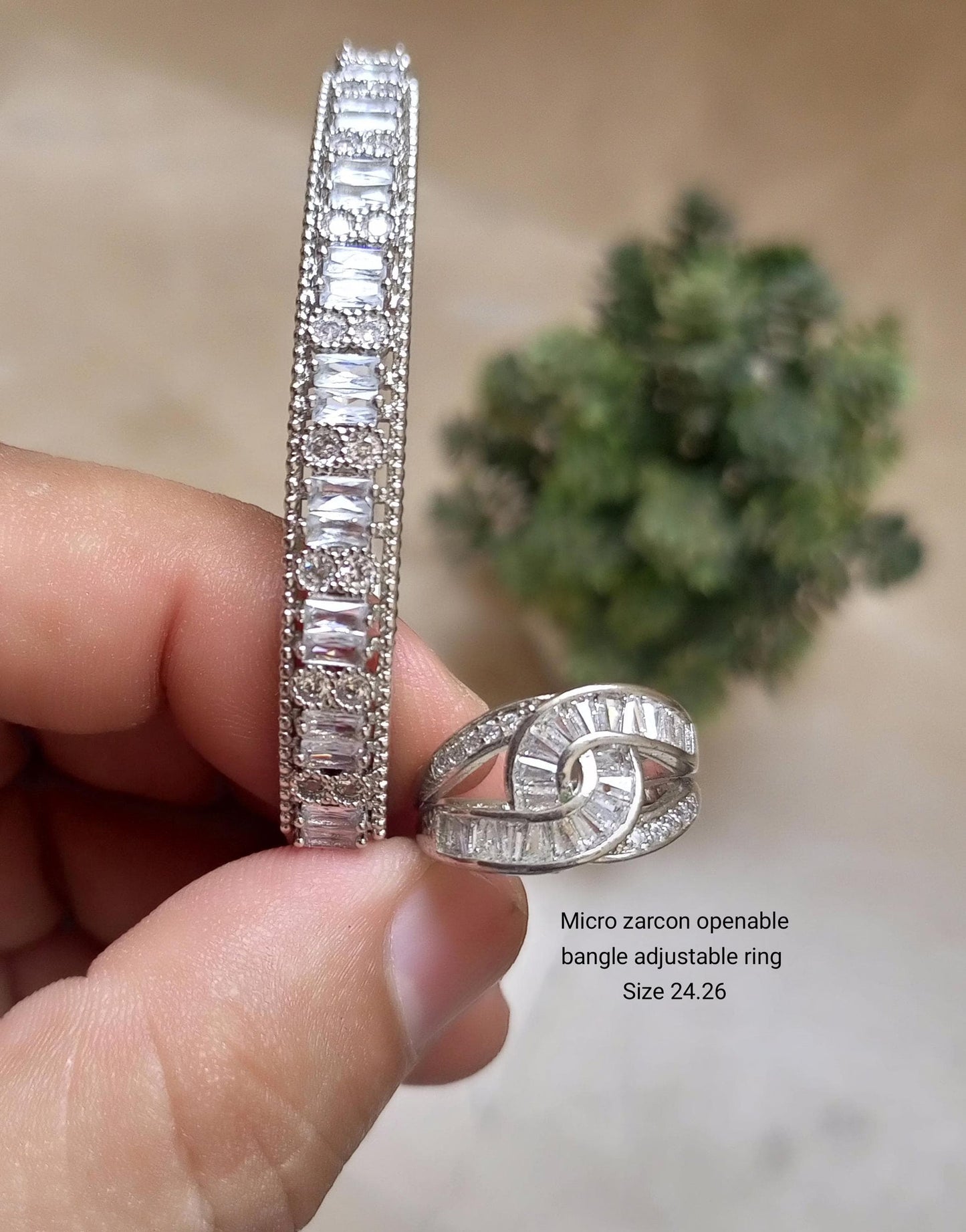 Zarcon Openable Bangle