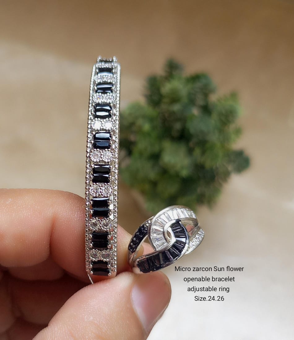 Zarcon Openable Bangle