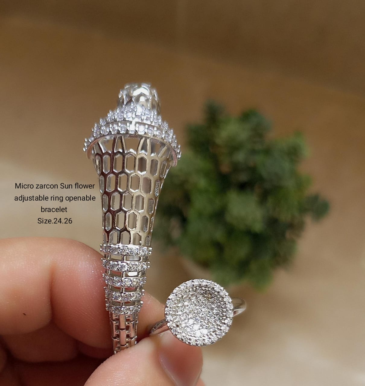 Zarcon Openable Bangle