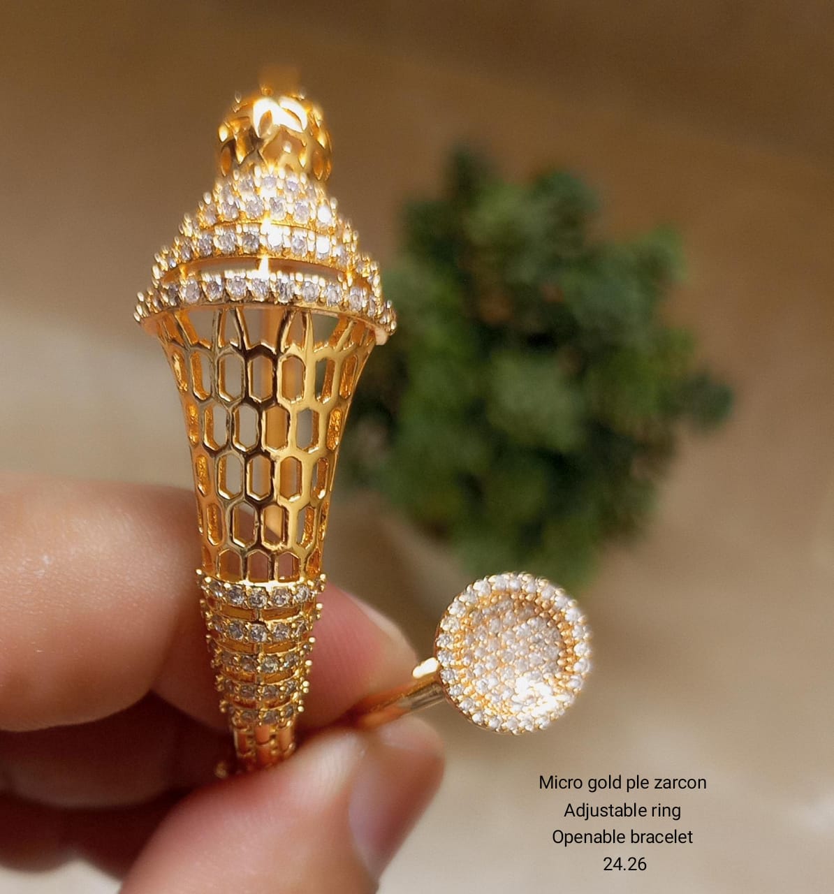 Zarcon Openable Bangle