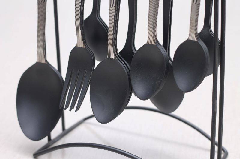 Stainless Steel Black Coated 29pcs Cutlery Set Design Zebra